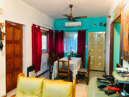 Imagen 3 de 14 de Casa 3 Amb. Con Departamento A Terminar