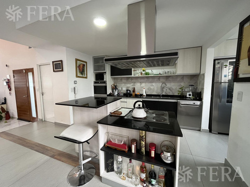 Venta Casa 6 Ambientes Con Cochera En Wilde