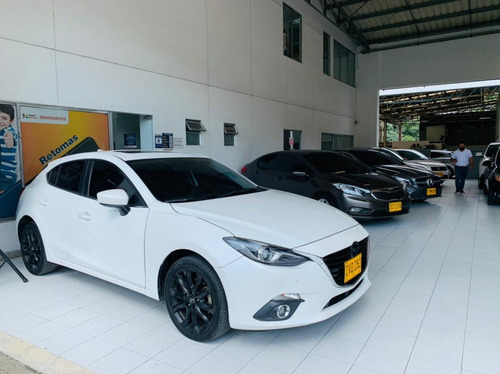 Mazda 3 Sport Grand Touring 2016 | Seminuevo