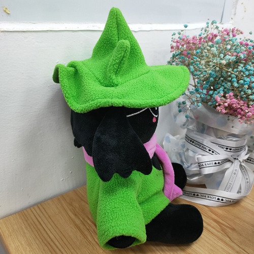 Pelúcia Personagem Ralsei Jogo Deltarune