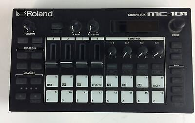 Roland Mc-101 Groovebox Compact Music Production Worksta Eea