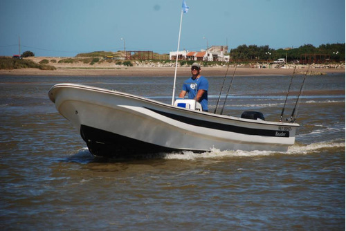 Imagen 4 de 15 de Tracker 7.m Pesca Artesanal Baader Track 700 Excelente Carga