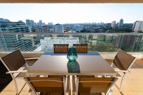Excelente Apartamento En Venta En Icon Brava Tower, Punta Del Este.