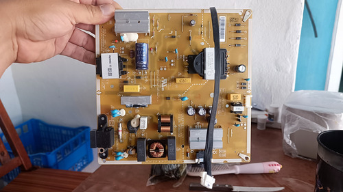 Fuente De Poder Para Lg 55uq7070zue Pn: Eay65895656 (Usado)