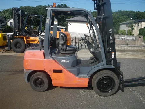 Autoelevador Toyota 3000k Modelo 02-8fg30 Nafta