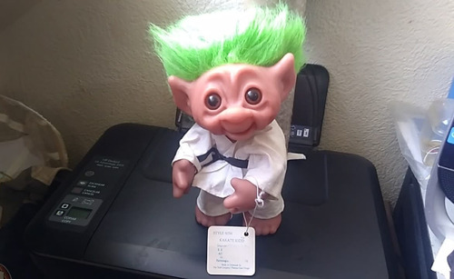 1985 Dam Denmark Norfin Troll Green Hair Karate Kidd 26 Cms (Usado)