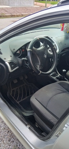 Peugeot 207 2011 1.4 Quiksilver 75cv