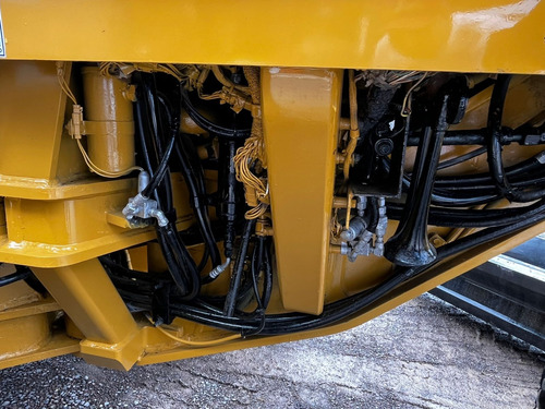 Motoniveladora Caterpillar 140h Año 2007 3341 F138