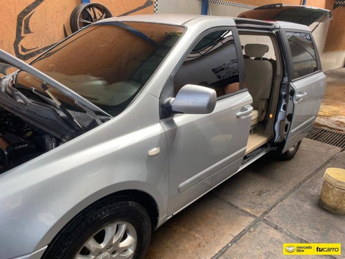 Kia Sedona Automática