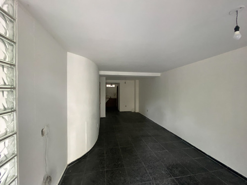 Imagen 6 de 10 de Venta Local Comercial Buceo