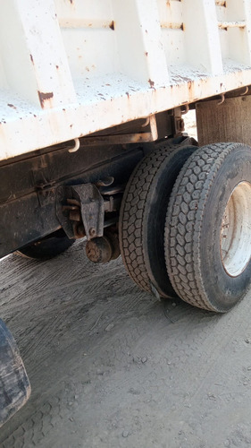 Camion Volteo International Año 2000