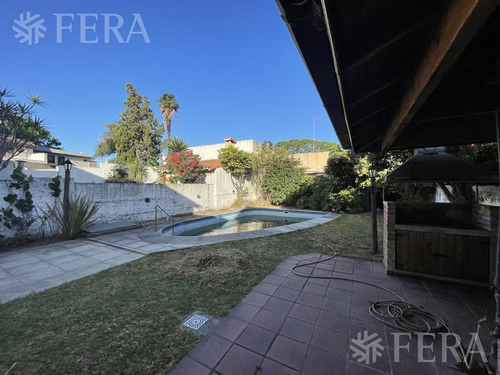 Imagen 16 de 17 de Venta Casa 4 Ambientes Con Cochera, Quincho Y Fondo Libre Con Piscina En Don Bosco (30983)