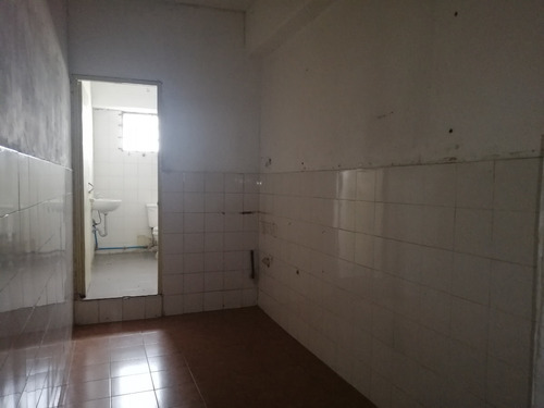 Imagen 11 de 14 de Planta Industrial En Zona Industrial Cloris
