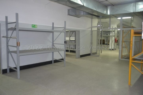 Imagen 8 de 12 de Edificio Industrial En Alquiler Urb. Los Cortijos De Lourdes # 23-9874