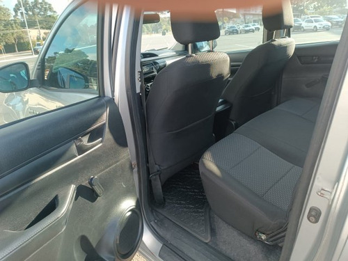 Toyota Hilux Hilux 2.7 SR 4x2 CD 16v FLEX 4P MANUAL