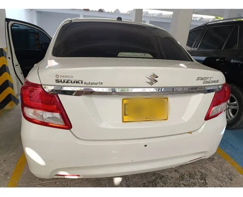 Suzuki Swift Dzire Sedan Automatico Blanco Perla