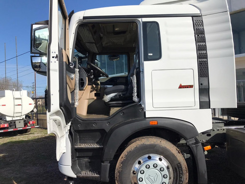 Imagen 3 de 23 de Camion Sinotruk Howo T5g 280 Hp Tractor