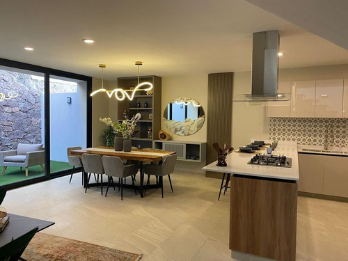Casa En Venta Nueva En Condominio En Zibata Queretaro