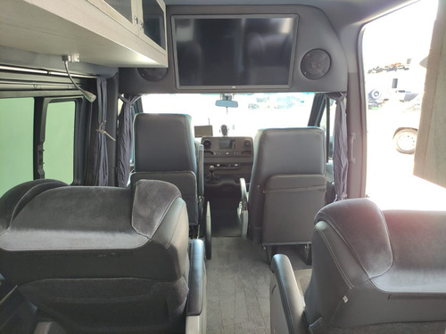 Motor Home Sprinter Executivo 7 Lugares - Ano 2022 - Y@w2