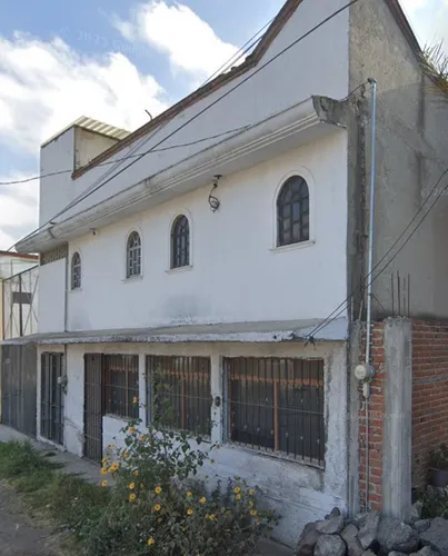 Casa De Dos Nieveles, Ubicada En La Colonia San Cristobal Tepontla, Puebla