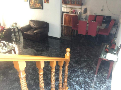 Imagen 22 de 30 de Casa En Venta 5 Recamaras Colonia Ocho Cedros Toluca
