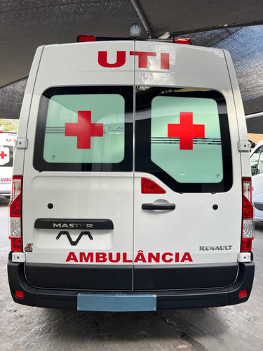 Imagem 7 de 18 de Renault Master Ambulancia Uti L2h2 2.3