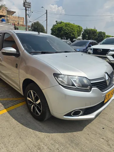 Renault Logan 1.6 Privilege / Intens