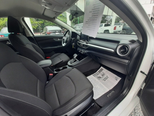 Imagen 12 de 12 de Kia Forte 2.0 Lx At 2020