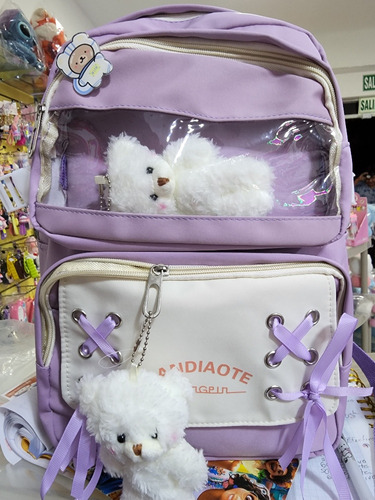 Mochila Kawaii Oficino C/peluche Y Pines - Buena Calidad