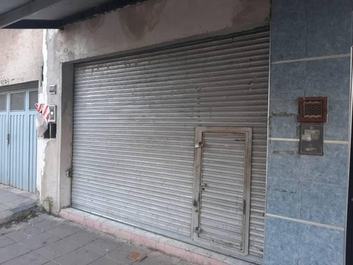 Imagen 4 de 9 de Local Refaccionado A Nuevo De Excelente Ubicacion