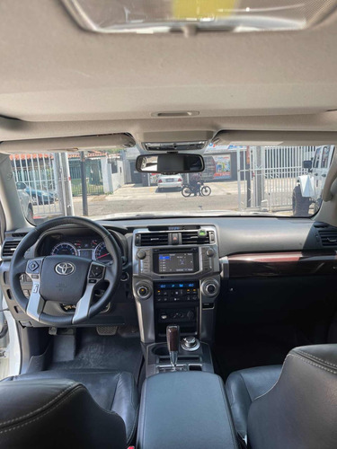 Imagen 5 de 13 de Toyota Runner Limited 4x4