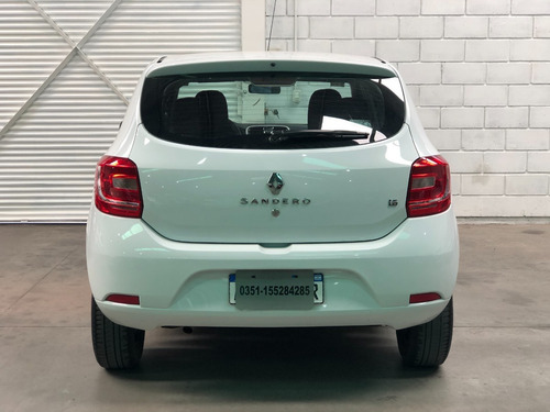 Imagen 3 de 11 de Renault Sandero Authentique 1.6 2017 * Financio * R. Menor *