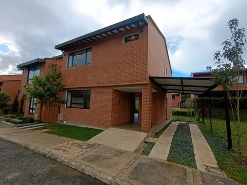 Casa En Arriendo Ubicada En El Retiro Sector Via La Fe (27251).