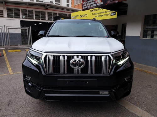 Imagen 4 de 16 de Toyota Prado 70 Aniversario 2022