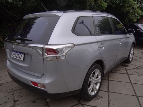 Imagem 3 de 8 de Mitsubishi Outlander 2.0
