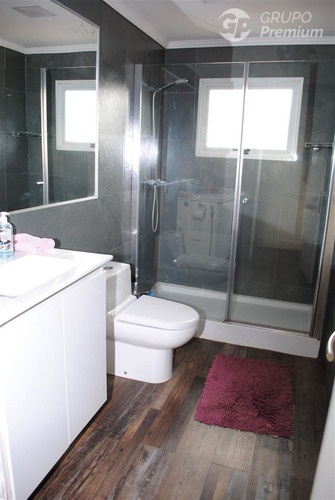 Casa En Venta De 5 Dorm. En Quilleco