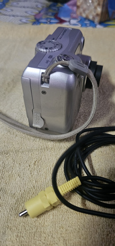 Camara Digital Nikon E775 Gris