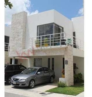 Imagen 2 de 18 de Casa En Venta - Bali - Playa Del Carmen - Quintana Roo - Mexico