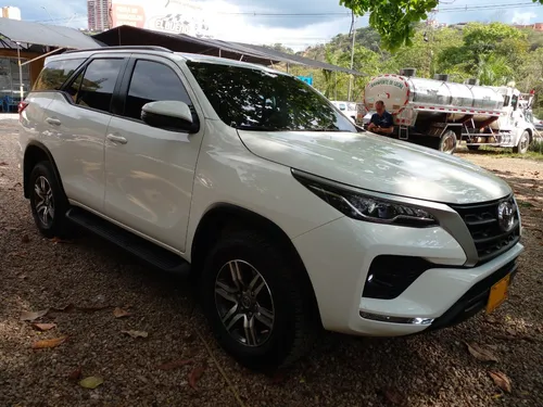 Toyota Fortuner 2.4l Sr Tp 2.4cc Td 7ab 4x2 2023