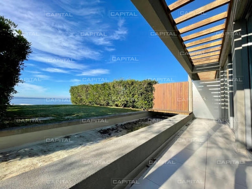 Oportunidad Apartamento En Venta De Dos Dormitorios Con Jardín De Uso Exclusivo En Punta Ballena- Ref: 31068