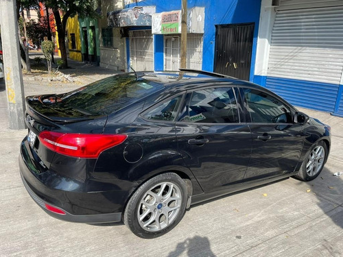 Imagen 7 de 12 de Ford Focus Se 2015