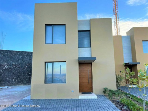 22- 3930 Casa En Venta En Zibatá Dentro De Complejo De Usos Mixtos 