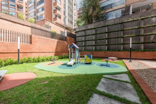 Apartamento En Venta En Los Rosales. Cod V4004