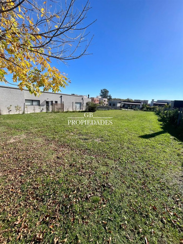 Venta De Lote En Santa Elena, Pilar