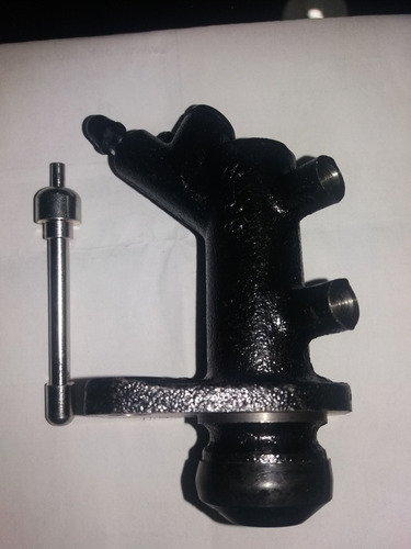 Bombin Inferior De Clutch De Luv Dmax 3.5