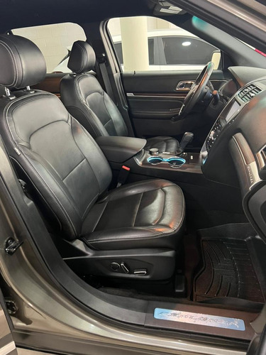 Imagen 9 de 12 de Ford Explorer Limited 4x4