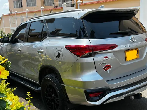 Toyota Fortuner At 4x2 Mod 2018 Versión 50 Años