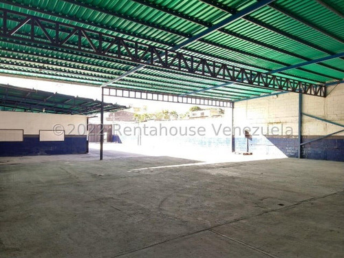 Galpón En Venta Centro De Barquisimeto Kenlimar Nieto 23-16483