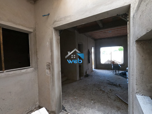 Imagem 13 de 30 de Ótimos Sobrados Com 3 Quartos No Bairro Cajuru, São 3 Unidades Sendo Uma De Esquina, Com Acessos Individuais No Conjunto Mercúrio, Oportunidade! - Ca01772 - 70281697