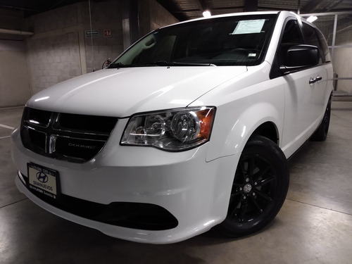 Imagen 3 de 14 de Dodge Grand Caravan 2018 3.6 Se At